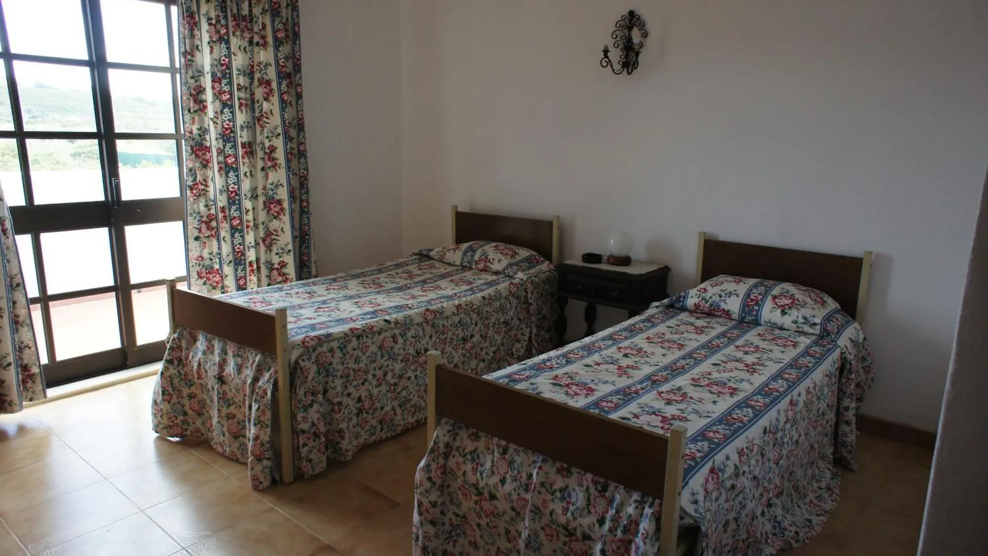 A Spacious 3 Bedroom Apartment In Casa Melia Porches  0*, Porches (Algarve)